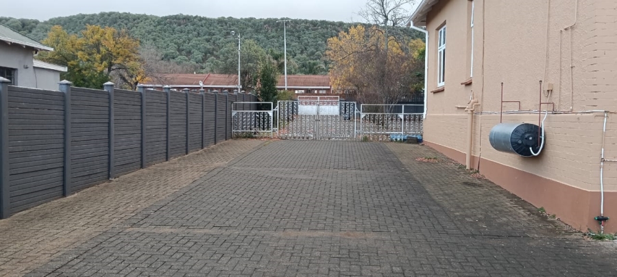 5 Bedroom Property for Sale in Navalsig Free State